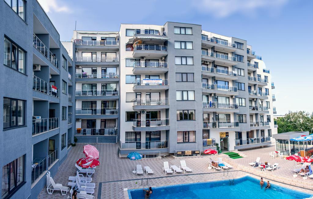 Ivtour Apartments In Yalta Complex Altın Kumlar Dış mekan fotoğraf
